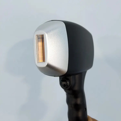 1200W 1600W 755 808 1064nm লেজার চুল অপসারণ মেশিন 4k সোপ্রানো আইস প্ল্যাটিনাম 15'6 ইঞ্চি স্ক্রিন