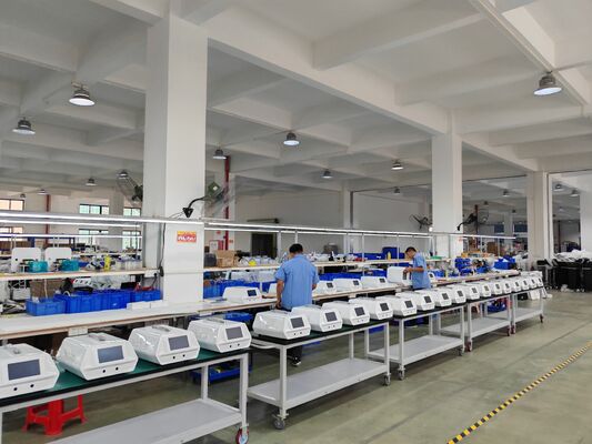 বহনযোগ্য দুই হ্যান্ডেল বহুমুখী সৌন্দর্য ফিউশন প্লাজমা মেশিন ব্রণ চিকিত্সা, রঙ্গকতা বিবর্ণ, এবং ত্বকের মেরামত। সৌন্দর্য মেশিন